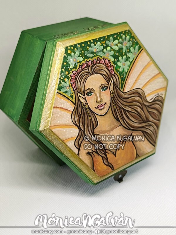 Flower Fairy – Pintura Original en Acrílico sobre Caja de Madera
